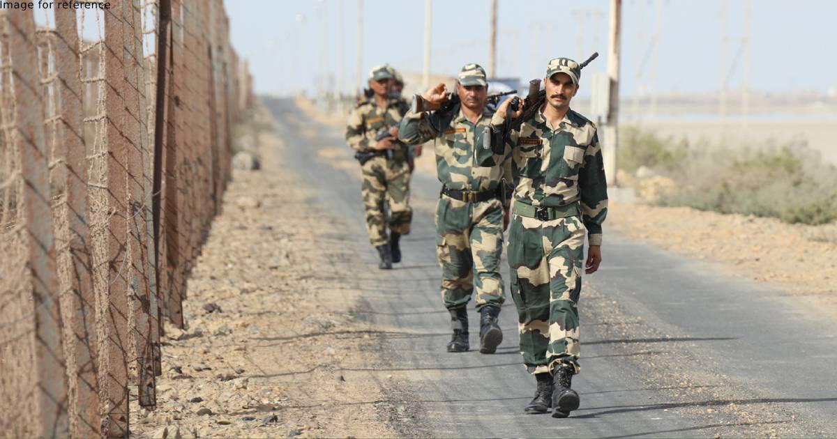 BSF seizes mobile phones worth Rs 39 lakh on India-Bangladesh border